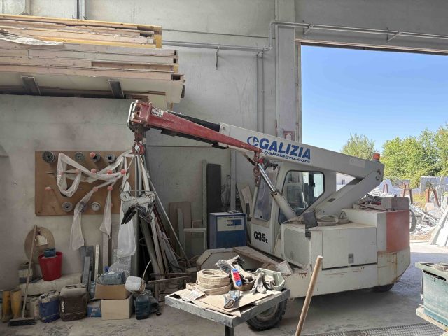 electrical crane